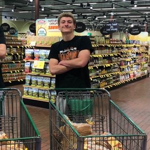 Meet your Posher, Aj